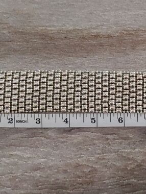 Women’s  7.5 Inch Snap Liquid Silver Bracelet